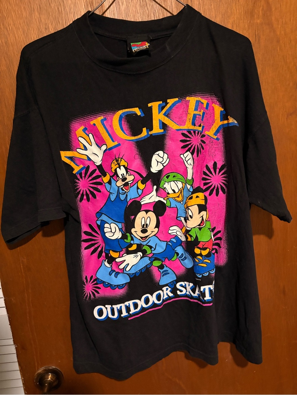 Retro Mickey Unlimited Disney Skate Graphic Tee - medium oversized, fits large